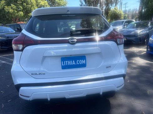 Used 2024 Nissan Kicks SR FWD image 5