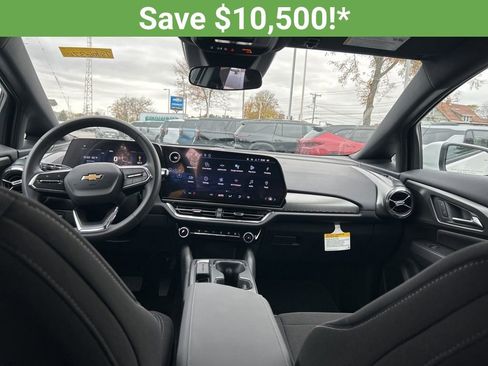 New 2026 Chevrolet Equinox EV LT image 26