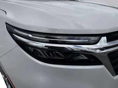 Used 2022 Chevrolet Equinox LT FWD image 10
