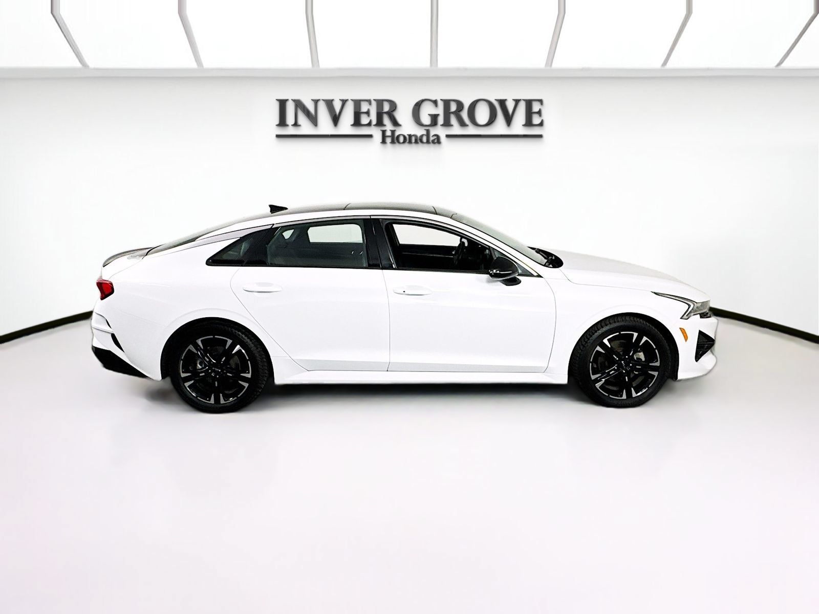 Used 2023 Kia K5 GT-Line AWD/4WD image 4
