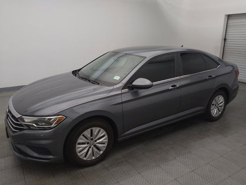 Used 2019 Volkswagen Jetta S w/ Driver Assistance Package FWD image 2