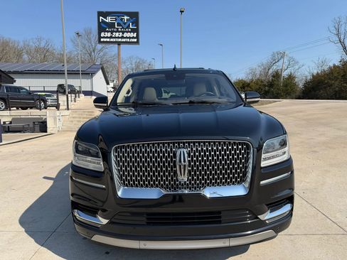 Used 2018 Lincoln Navigator L Reserve w/ Technology Package image 4