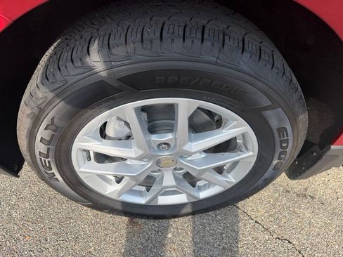 Used 2023 Chevrolet Equinox LT image 12