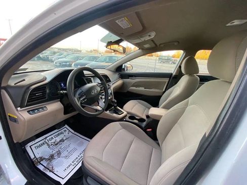 Used 2019 Hyundai Elantra SEL image 9