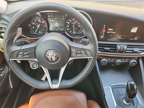 Used 2018 Alfa Romeo Giulia Ti Sport w/ Quick Order Package 22U Sport image 11