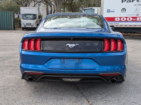 Used 2018 Ford Mustang Coupe image 6