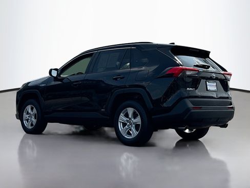 Used 2021 Toyota RAV4 LE AWD/4WD image 14