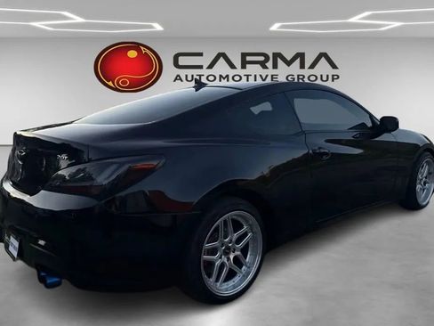 Used 2011 Hyundai Genesis 2.0T RWD image 5