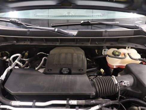 Used 2020 Chevrolet Silverado 1500 Custom w/ Custom Value Package image 22