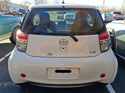 Used 2012 Scion iQ image 8