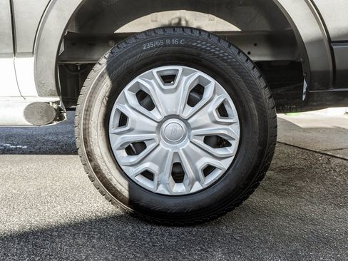 Used 2023 Ford Transit 250 Low Roof w/ Exterior Upgrade Package image 32