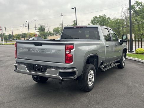 Used 2025 Chevrolet Silverado 2500 LT w/ Safety Package AWD/4WD image 3