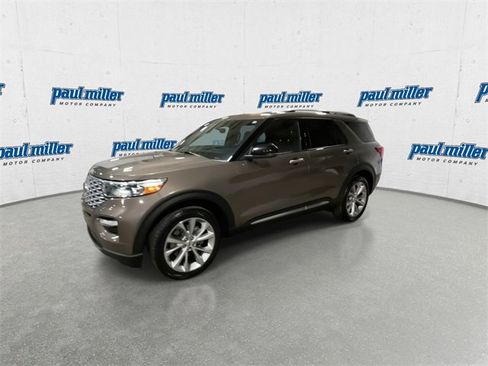 Used 2021 Ford Explorer Platinum image 5