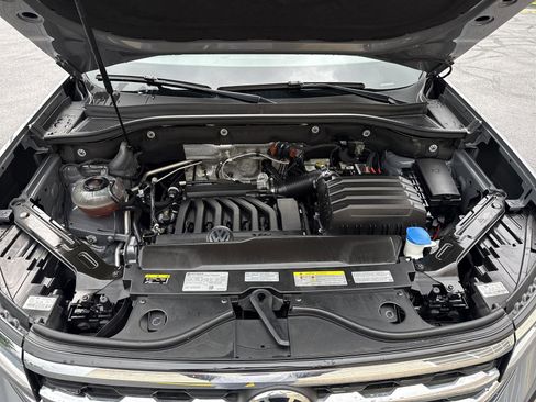 Used 2022 Volkswagen Atlas Cross Sport SEL Premium R-Line image 12