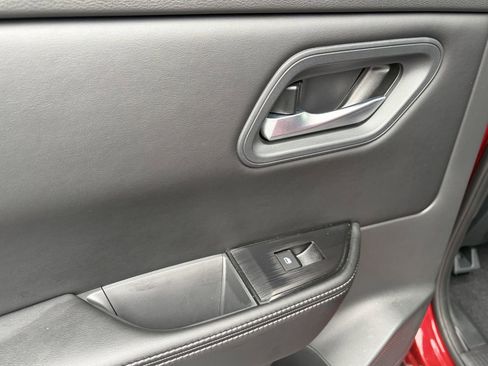 Certified 2026 Nissan Rogue SV FWD image 26