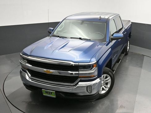 Used 2017 Chevrolet Silverado 1500 LT w/ All Star Edition image 35