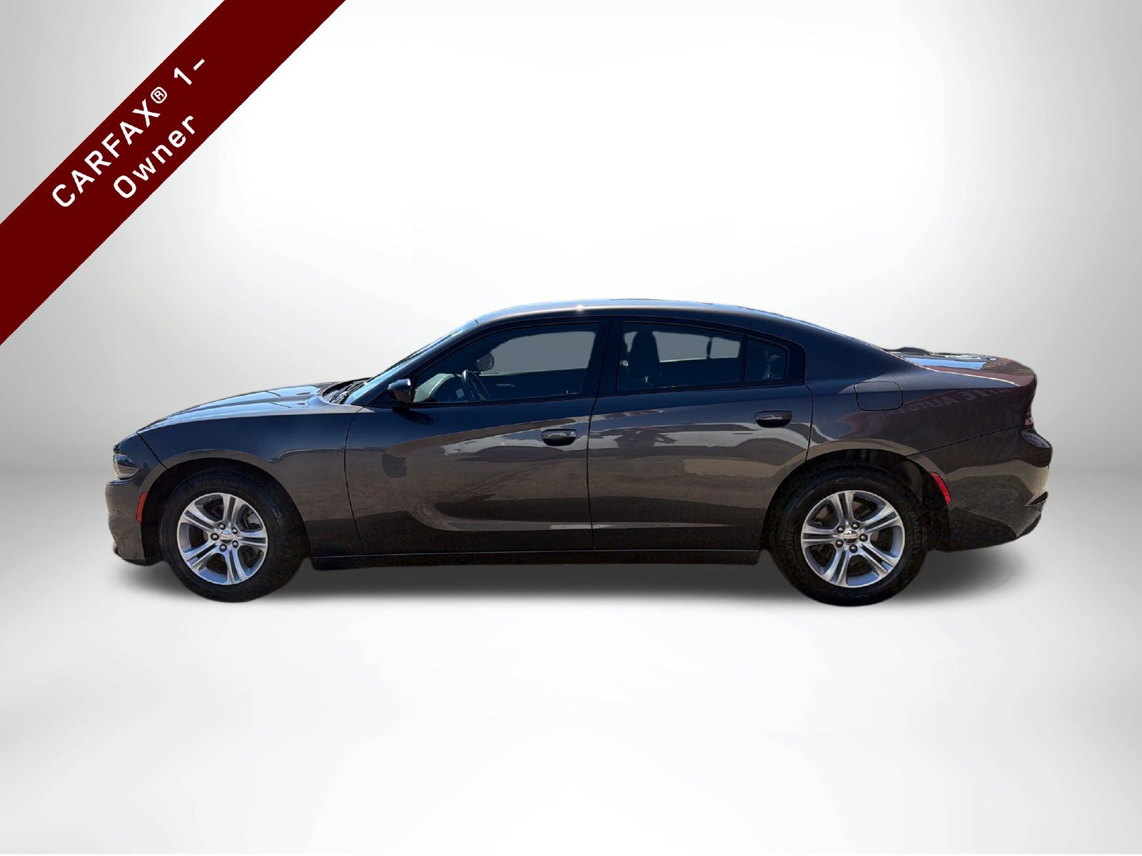 Used 2023 Dodge Charger SXT w/ Cold Weather Package RWD image 3