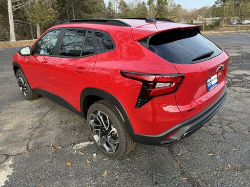 New 2026 Chevrolet Trax RS w/ Driver Confidence Package image 3
