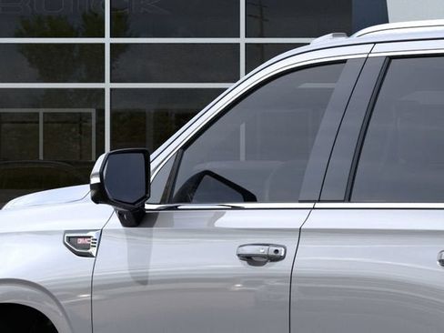 New 2026 GMC Yukon Elevation w/ Elevation Premium Package AWD/4WD image 12