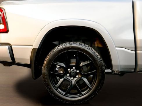 Used 2020 RAM 1500 Laramie AWD/4WD image 11