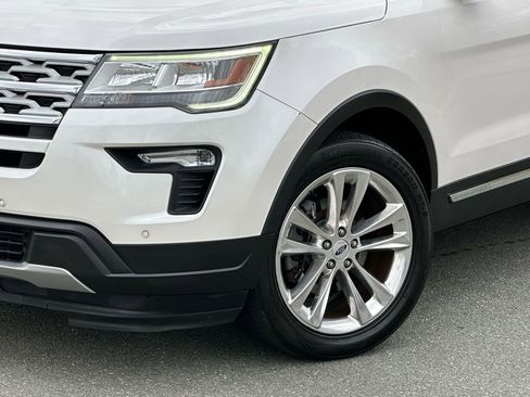 Used 2019 Ford Explorer XLT w/ Equipment Group 202A image 41