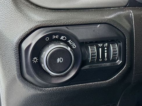 Certified 2022 Jeep Wrangler Unlimited Sahara w/ Cold Weather Group image 18