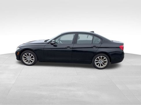 Used 2017 BMW 320i xDrive Sedan image 12