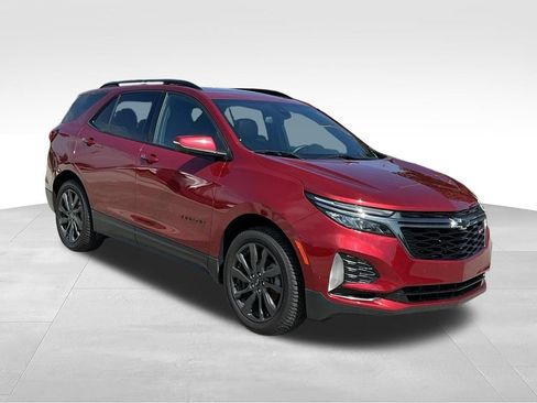 Used 2023 Chevrolet Equinox RS w/ RS Leather Package AWD/4WD image 14
