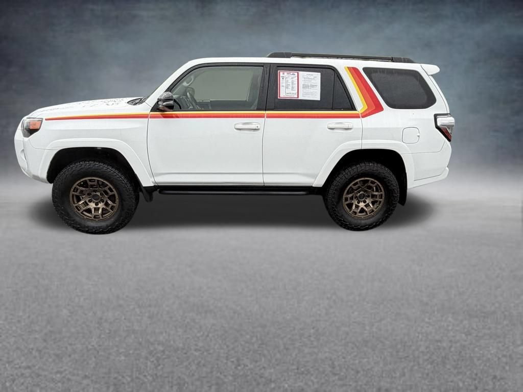Used 2023 Toyota 4Runner 40th Anniversary SE AWD/4WD image 2