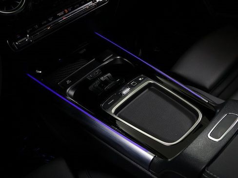 Used 2025 Mercedes-Benz GLA 250 4MATIC image 22