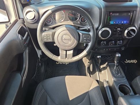 Used 2016 Jeep Wrangler Unlimited Sahara w/ Max Tow Package image 10