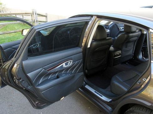 Used 2015 INFINITI Q70 L 3.7 image 27