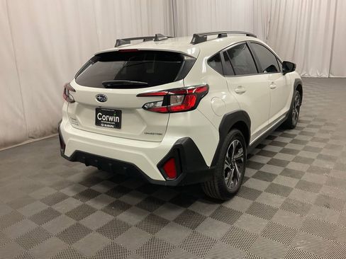 Used 2025 Subaru Crosstrek 2.0i Premium image 2