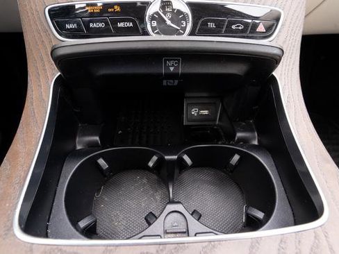 Used 2020 Mercedes-Benz E 350 Sedan image 22