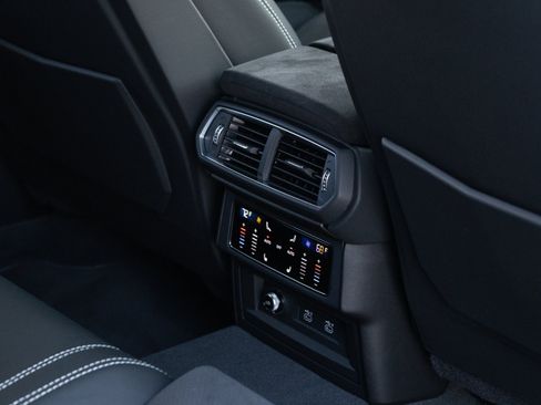 Used 2024 Lamborghini Urus S AWD/4WD image 92