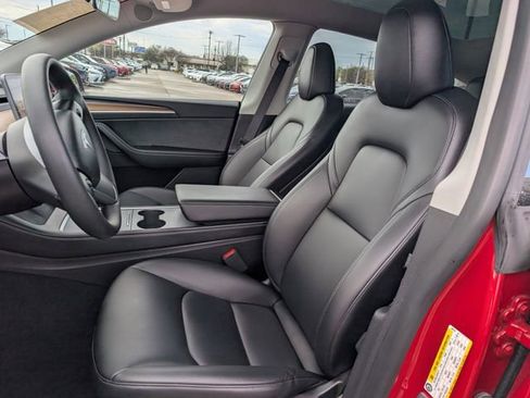 Used 2023 Tesla Model Y Long Range image 30