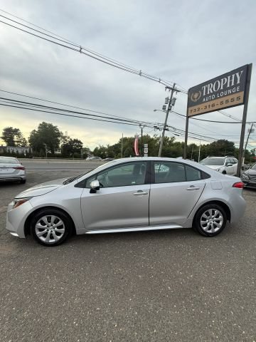 Used 2023 Toyota Corolla LE FWD image 12