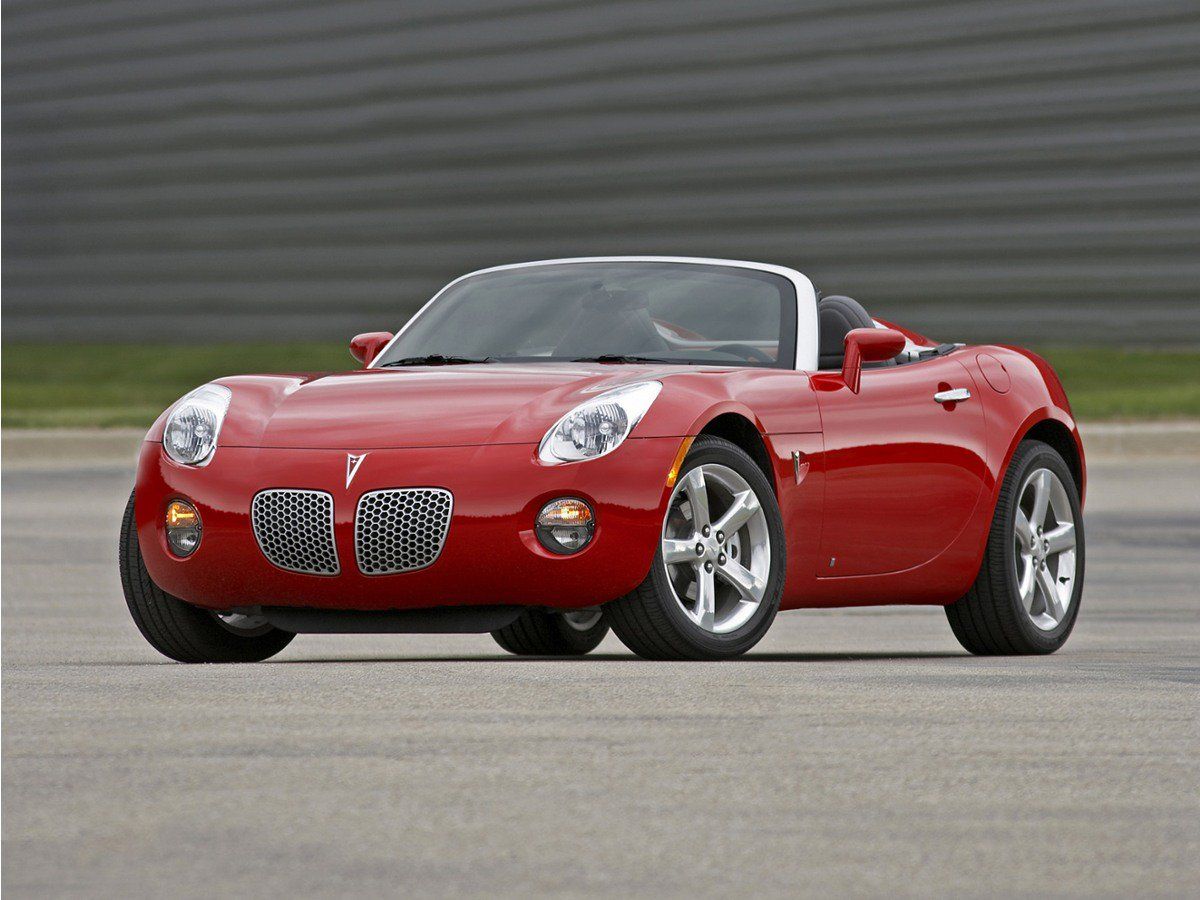 Used 2007 Pontiac Solstice Convertible w/ Premium Package RWD image 1