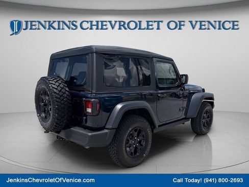 Used 2025 Jeep Wrangler Sport AWD/4WD image 5