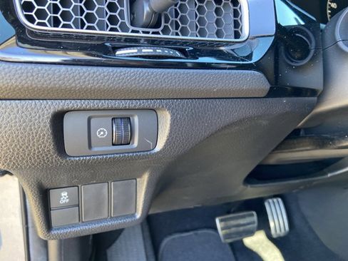 Used 2025 Honda Civic Sport image 41