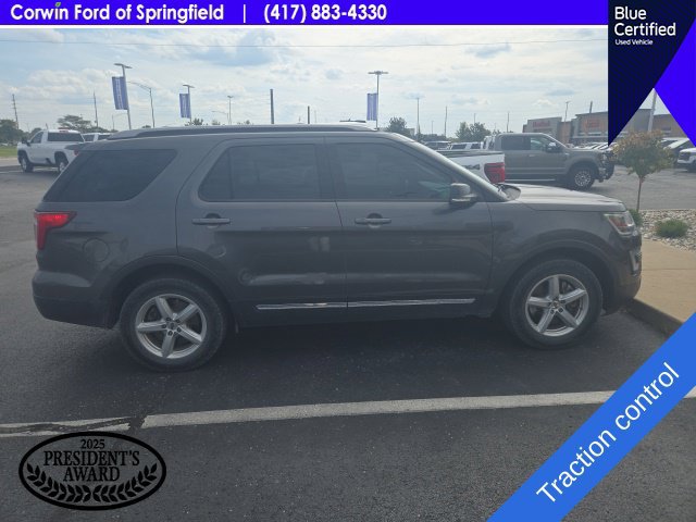Used 2017 Ford Explorer XLT AWD/4WD image 9