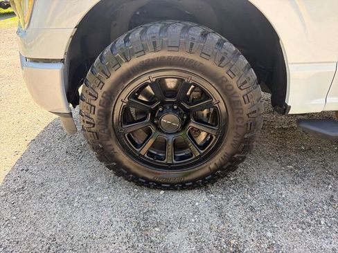 Used 2022 Ford F150 XLT w/ Equipment Group 302A High AWD/4WD image 33