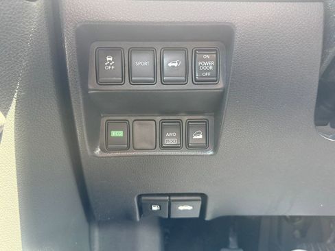 Used 2016 Nissan Rogue SL AWD/4WD image 19