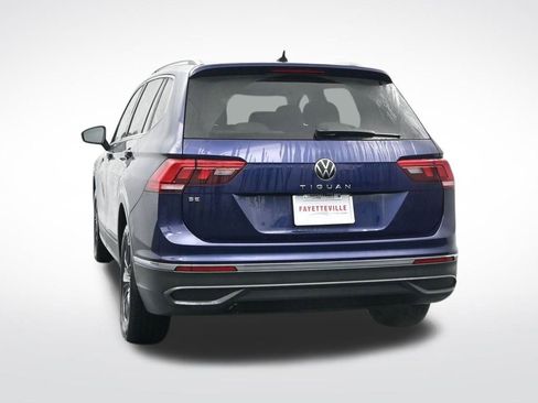 Used 2022 Volkswagen Tiguan SE image 9