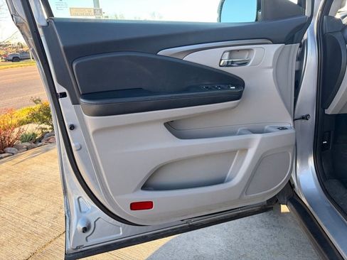 Used 2018 Honda Pilot EX-L image 11