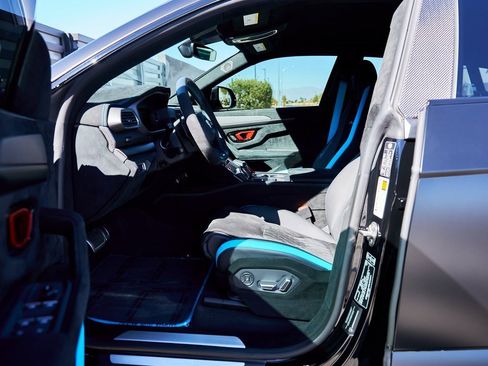 Used 2024 Lamborghini Urus Performante image 40