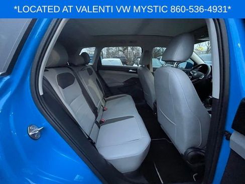 Certified 2023 Volkswagen Taos SE w/ Panoramic Sunroof Package image 19