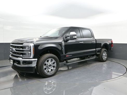 New 2025 Ford F250 King Ranch w/ Chrome Package image 27