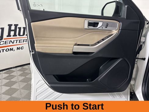Used 2023 Ford Explorer XLT w/ Equipment Group 202A AWD/4WD image 8