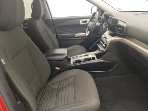 Used 2021 Ford Explorer XLT RWD image 21